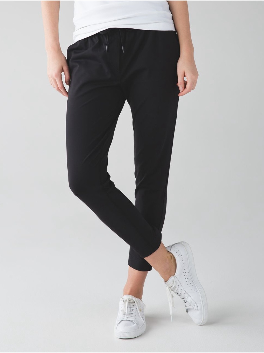 Lululemon Jet Crop Slim Pants Size 8 Black Ankle Joggers
